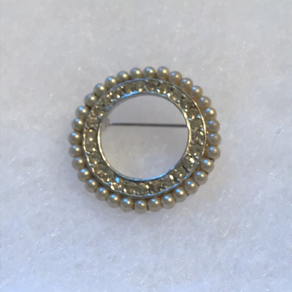 Decorative Pin - Picture 4 of 4